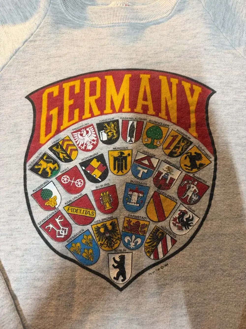 Vintage 1988 Jerzees Germany Cities Coat of Arms Crest Souvenir Crewneck Sweatsh